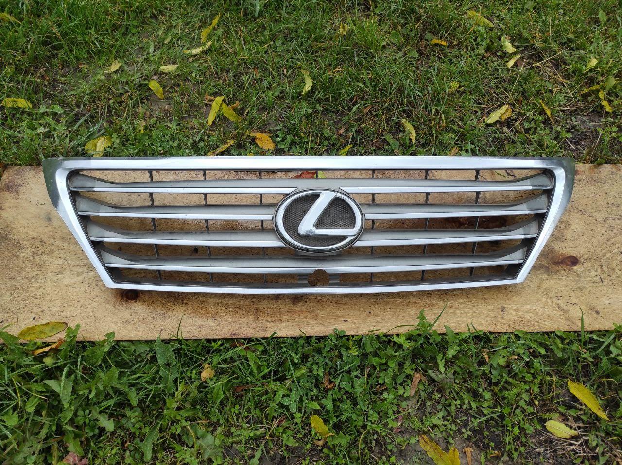Решітка Радіатора Lexus LX 570 2009