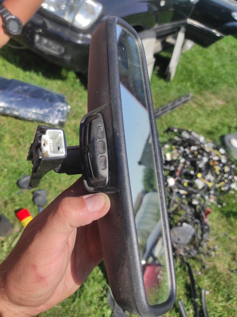 Дзеркало салону Toyota Venza