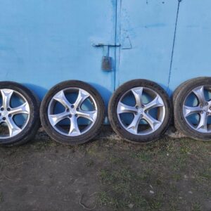 Комплект коліс Toyota Venza 2009-2016 Диски R20 з резіною