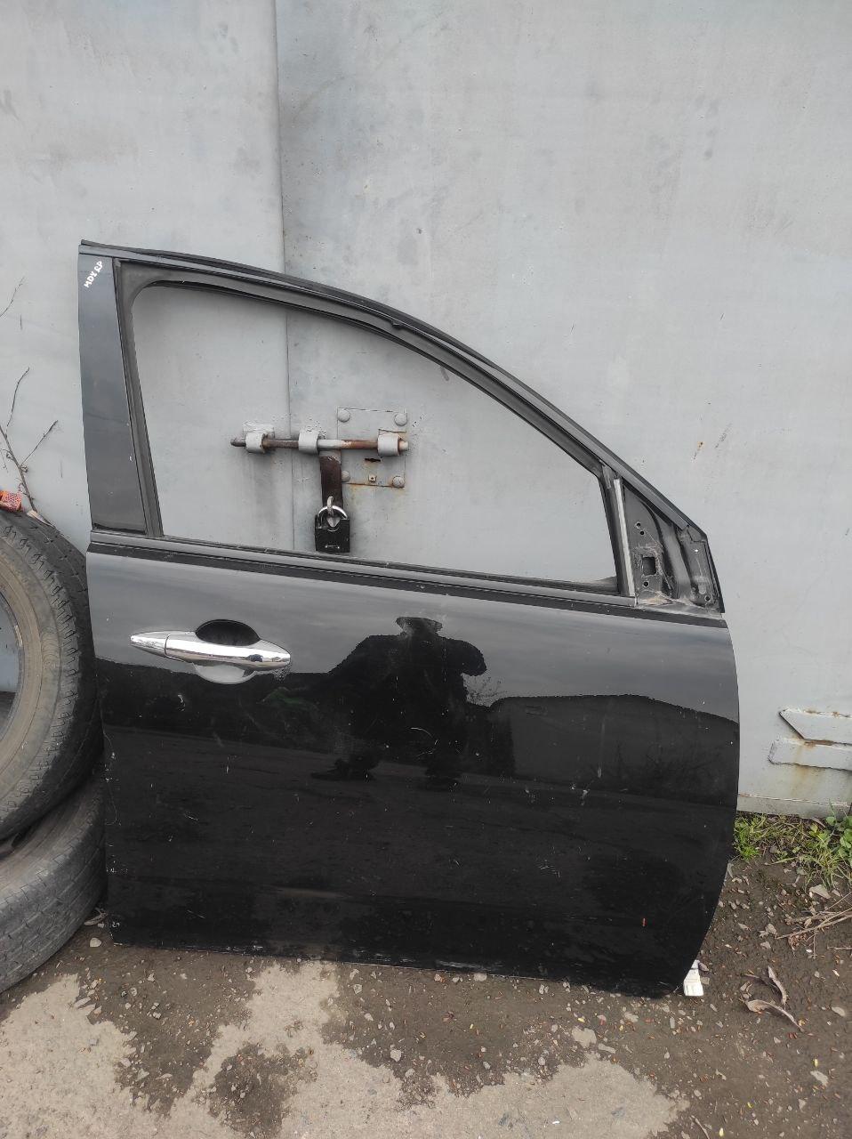 Двері передні права Acura MDX (YD2) 2006-2013