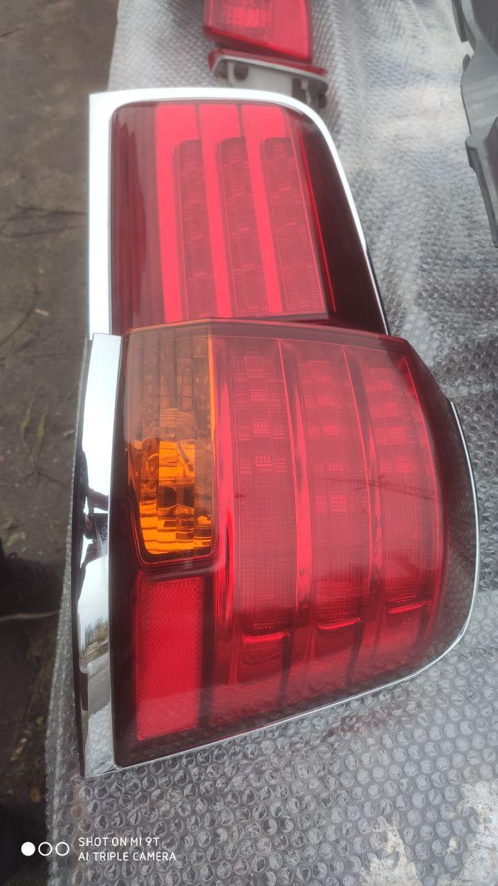 Ліхтар Задній Lexus LX 570 2008-2014 Правий в Крило