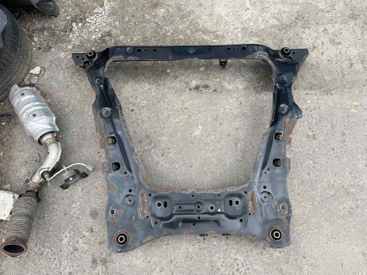 Подрамник передній Nissan Qashqai J11 1.5D 2013-2020