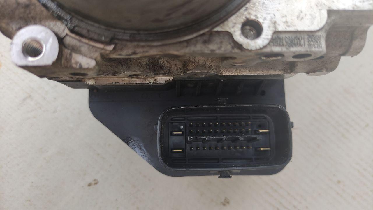 Блок АБС з мертвими зонами Toyota Rav4 - Зображення 2