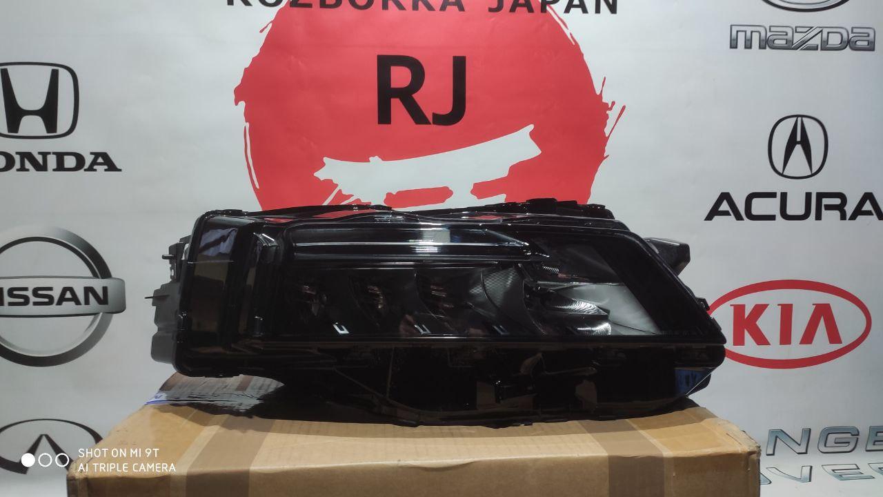 Nissan Rogue T33 фара нижня права