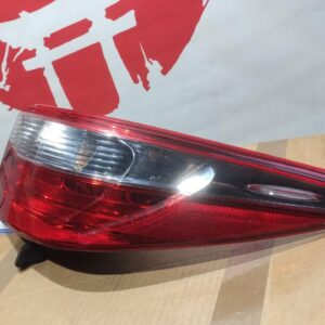 Ліхтар задній правий зовнішній Toyota Camry 55
