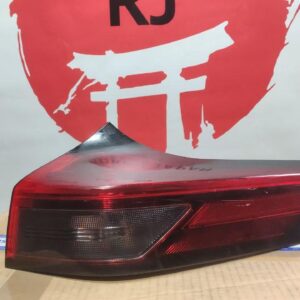 Ліхтар задній правий Nissan Rogue T33