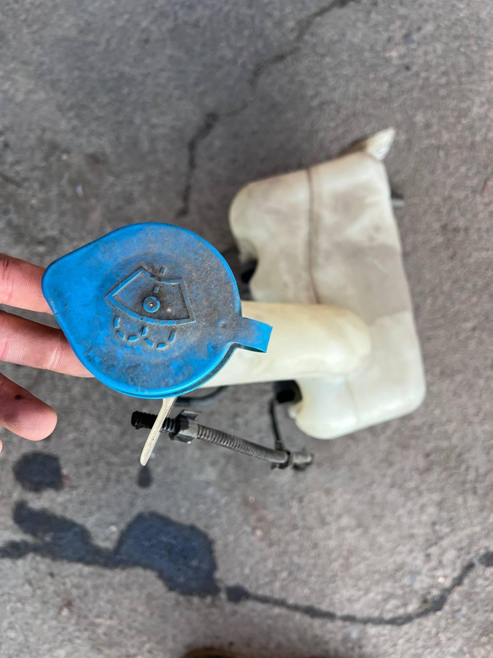 Бачок омивача Honda Pilot 2