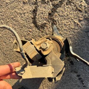 Права верхня подушка двигуна Honda Pilot 2