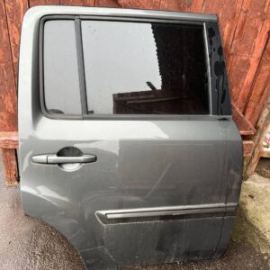 Двері задні праві Honda Pilot 2