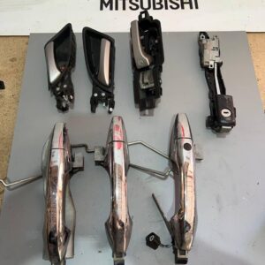 Ручка дверки задня ліва зовнішня Honda crosstour 2009-2015