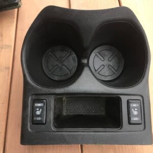 Підстаканик Nissan X-Trail T32