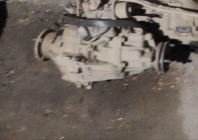 Роздатка Toyota Land Cruiser 100