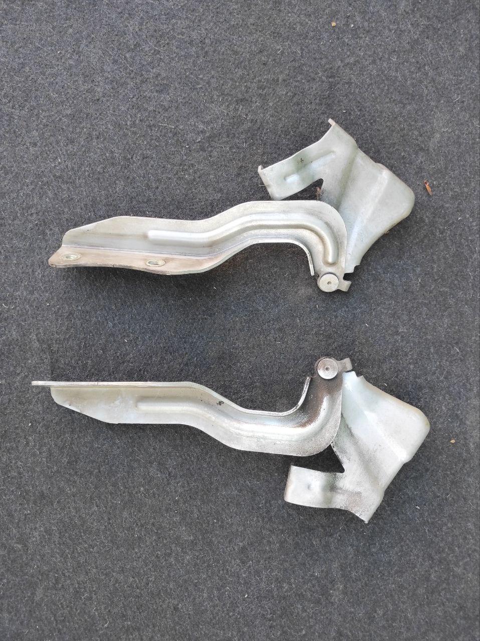 Петлі капота Nissan Qashqai J11 65401-4EA0A
