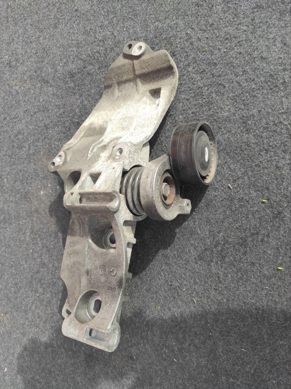 Натягувач ременя Nissan Qashqai J11 2013 - 2021