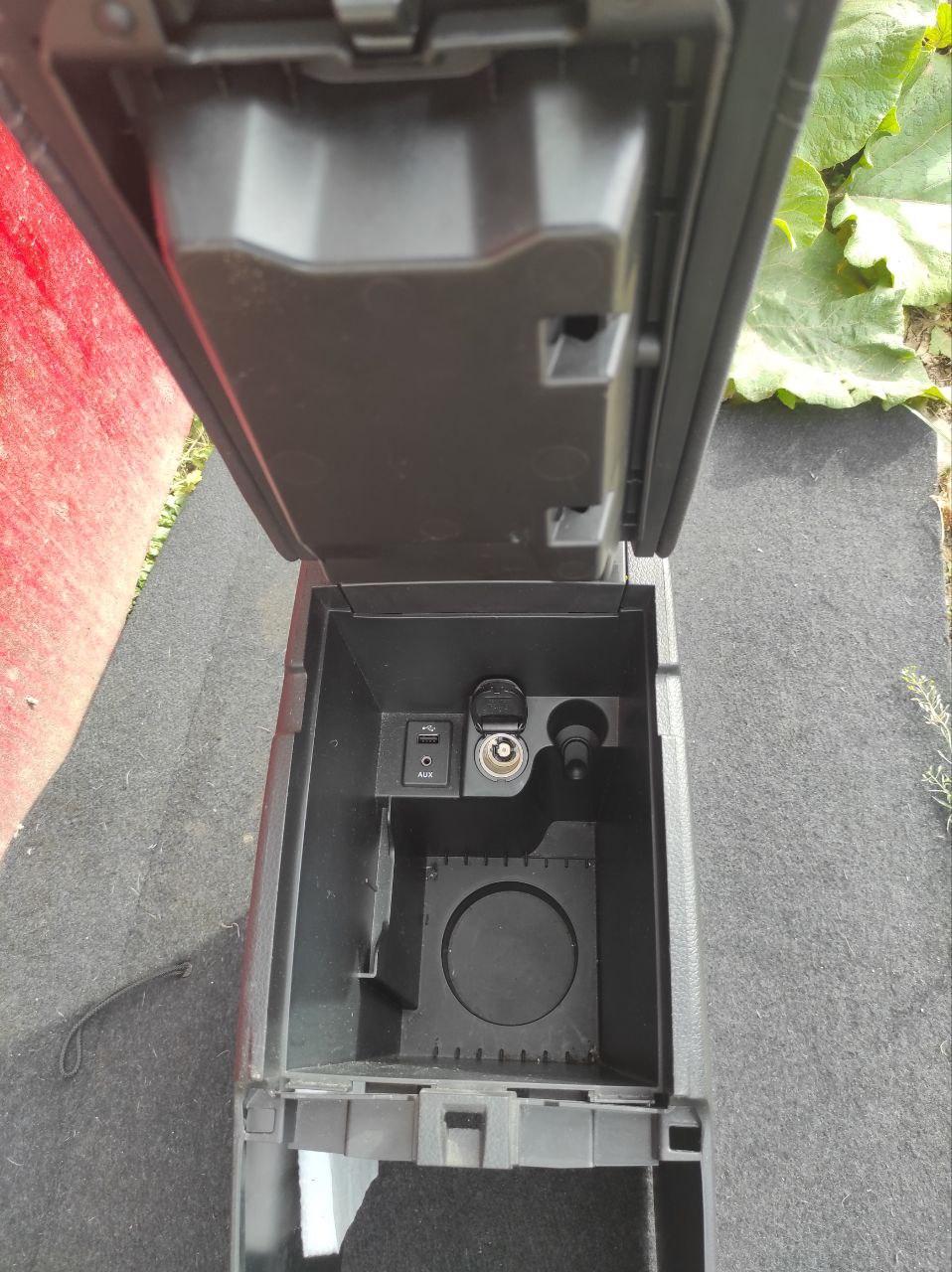 Підлокітник центральний Nissan Qashqai J11 2013 - 2021 - Зображення 2