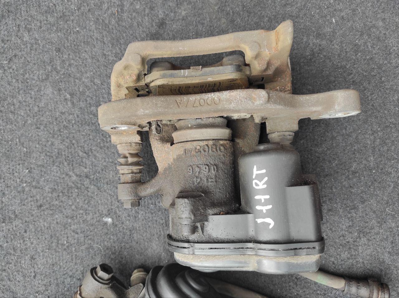 Супорт задній Nissan Qashqai J11 2013 - 2021