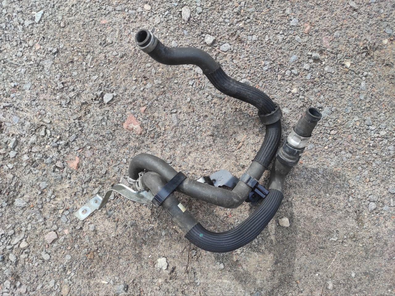 Патрубок системи охолодження Nissan Qashqai J11