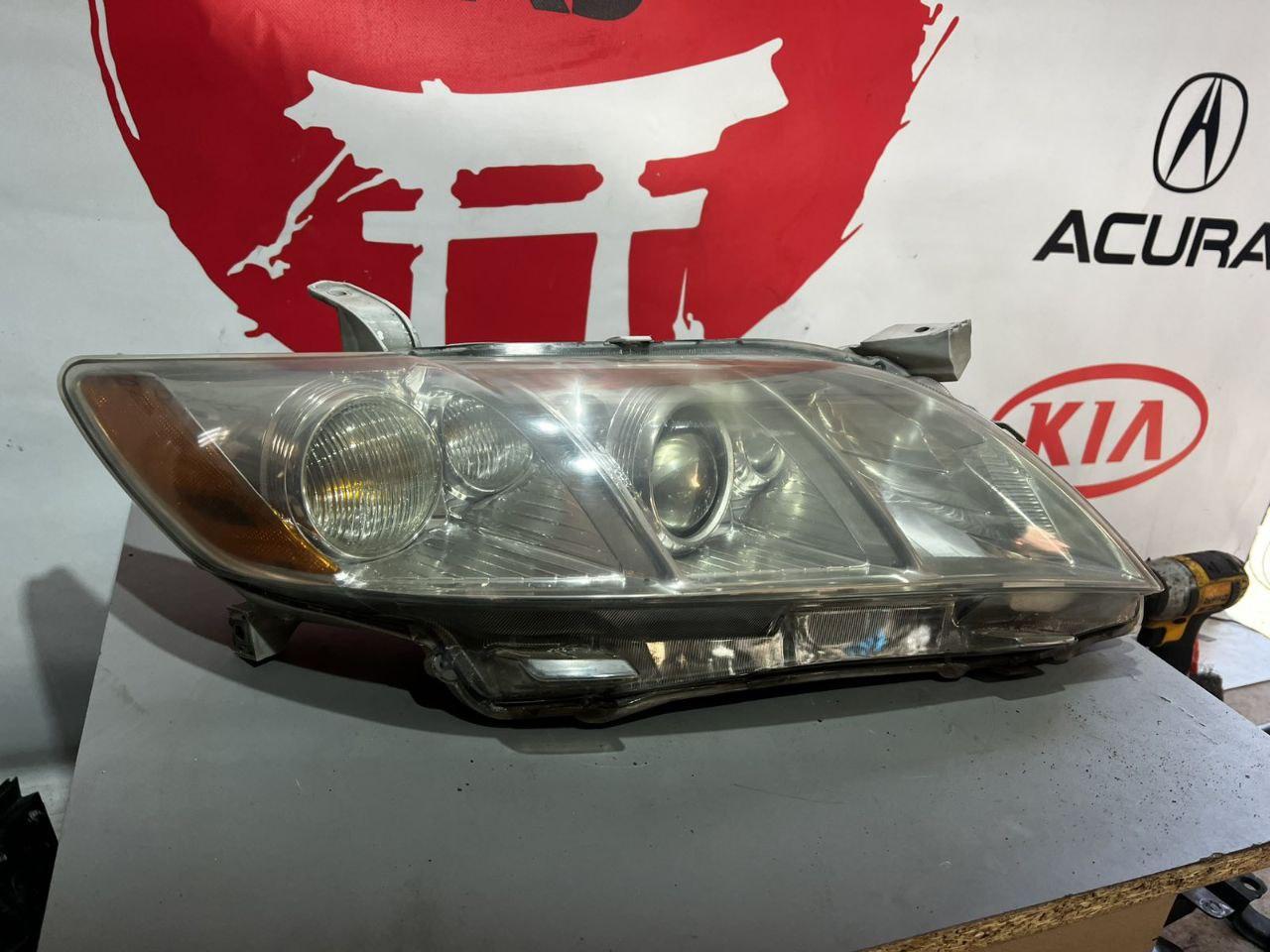 Фара передня права Toyota Camry 40 - Зображення 2