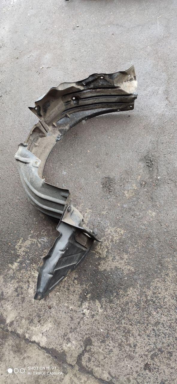 Підкрилок передній правий Mazda 3 BM 2013-2018