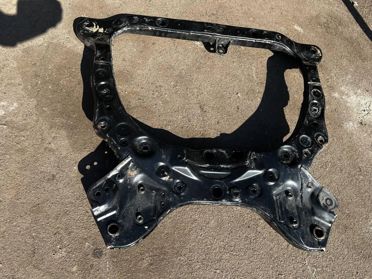 Підрамник передній Toyota RAV4 Hybrid 2019-2024