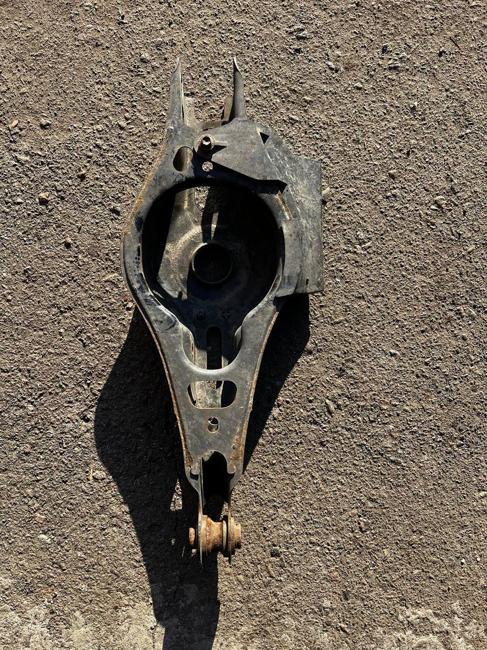 Важіль задній правий під пружину Toyota RAV4 2019-2024 - Зображення 2