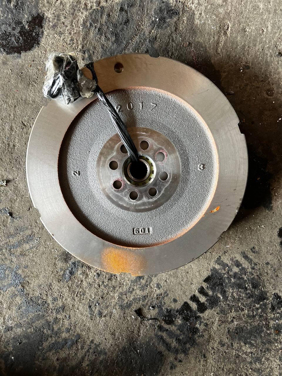 Маховик Toyota RAV4 2.5 Hybrid 2019-2024 OEM 13405-0R030
