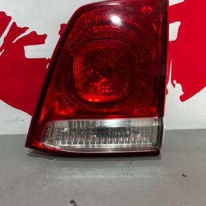 Ліхтар задній внутрішній лівий (кришка багажника) Toyota Land Cruiser 200 2008-2021 81591-60350