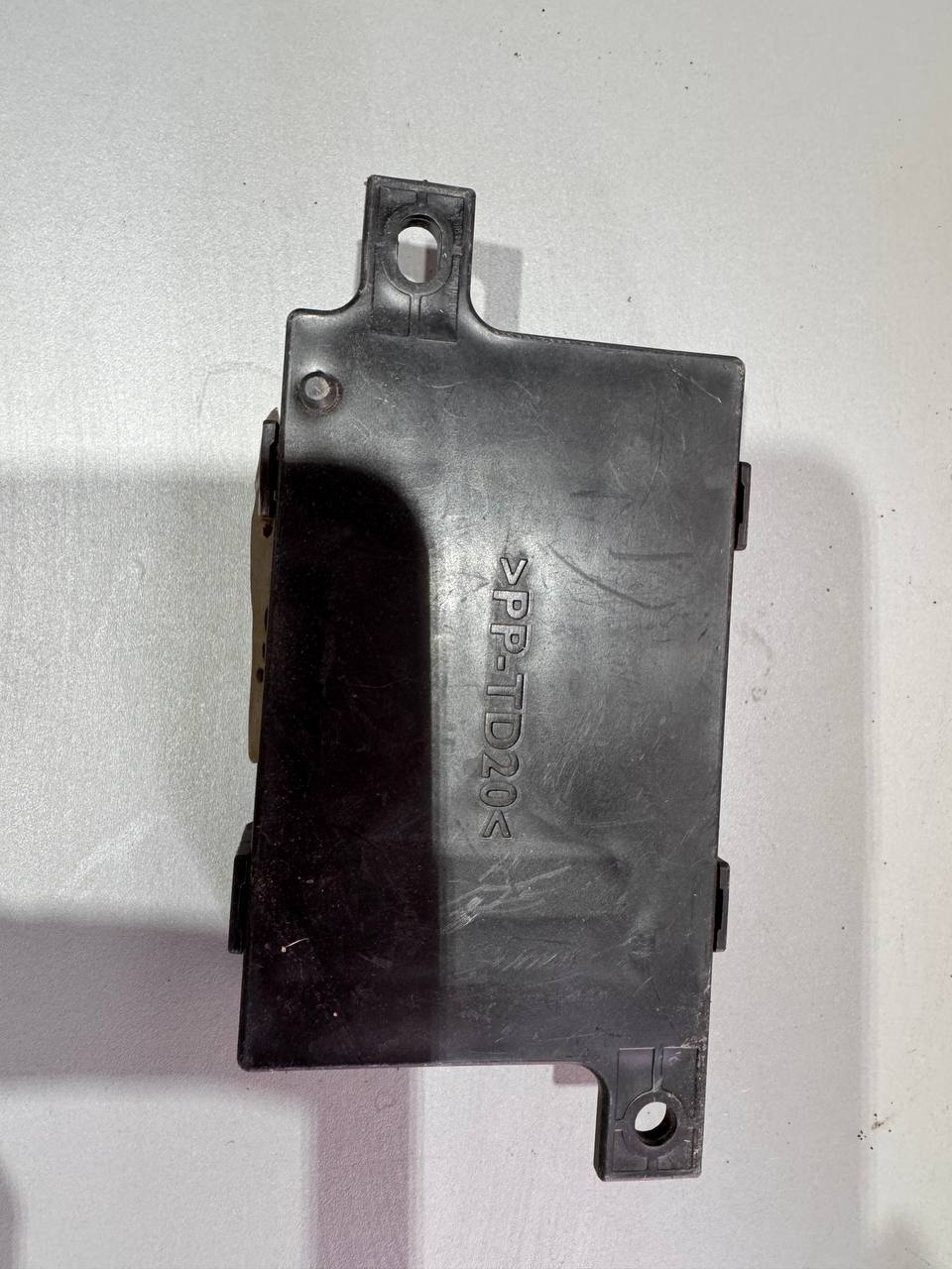 Блок керування підігрівом сидіння (Heater ECU) Hyundai Tucson 2015-2021 88195-D7510 - Зображення 2