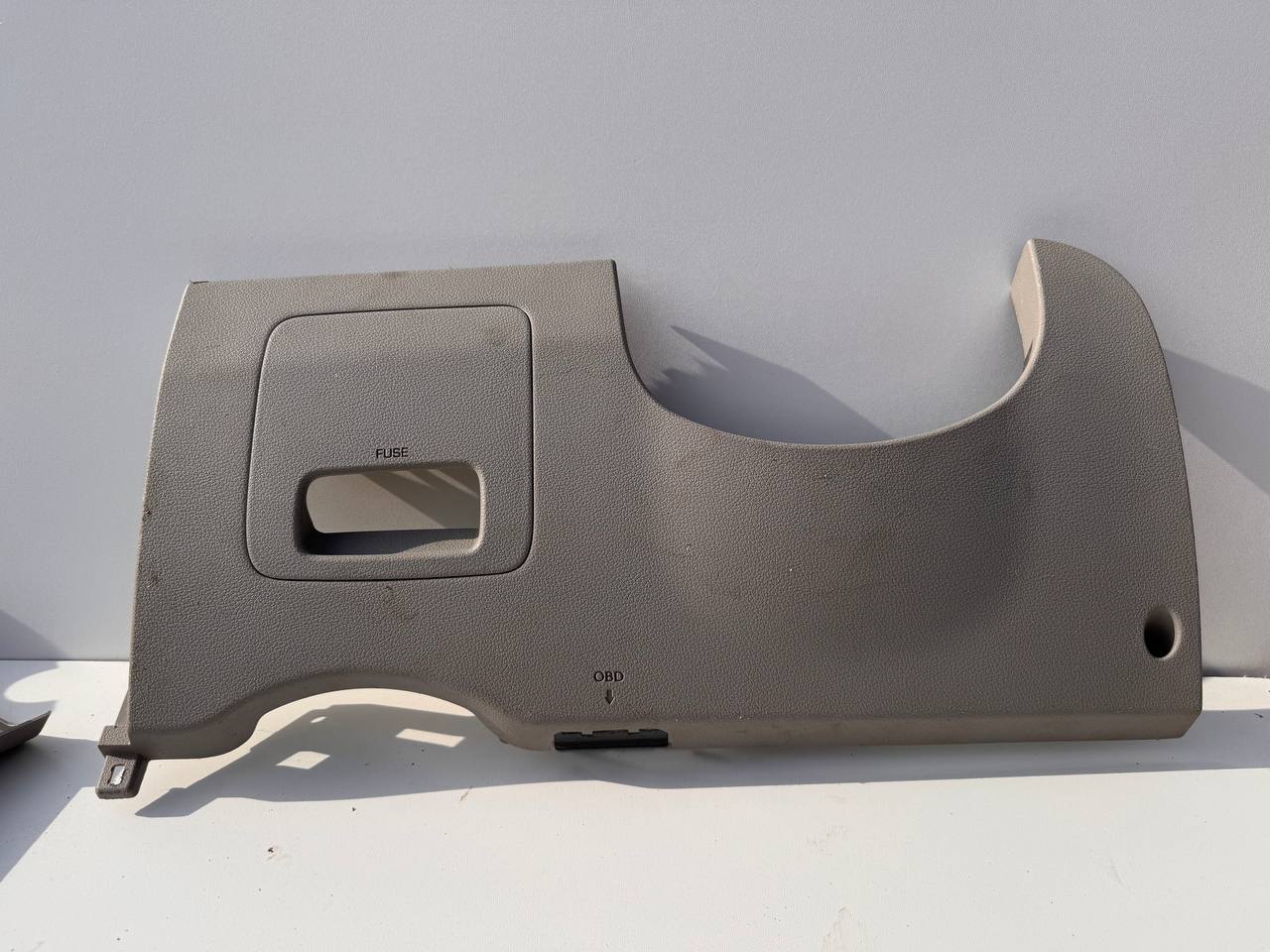 Бокова накладка торпедо (торцева), ліва Hyundai Tucson 2015-2021 84751-D7000