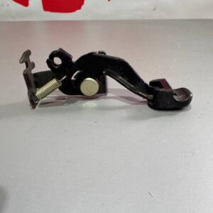 Фіксатор капота (Secondary Hood Latch / Safety Hook) Hyundai Tucson 2015-2021 81130-D3100