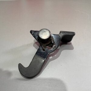 Замок капота (Hood Latch / Latch Assembly) Hyundai Tucson 2015-2021 81130-D3100
