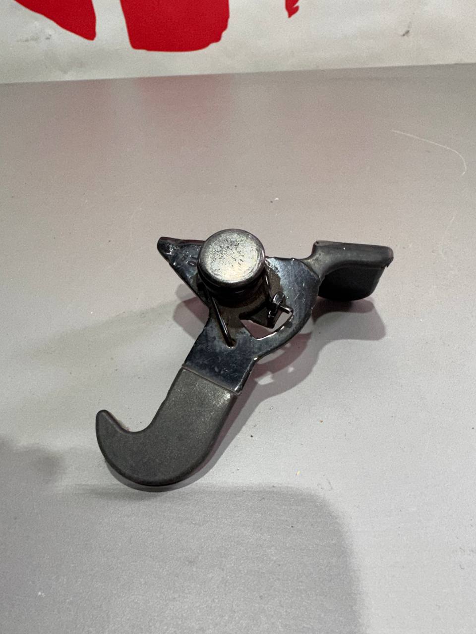 Замок капота (Hood Latch / Latch Assembly) Hyundai Tucson 2015-2021 81130-D3100