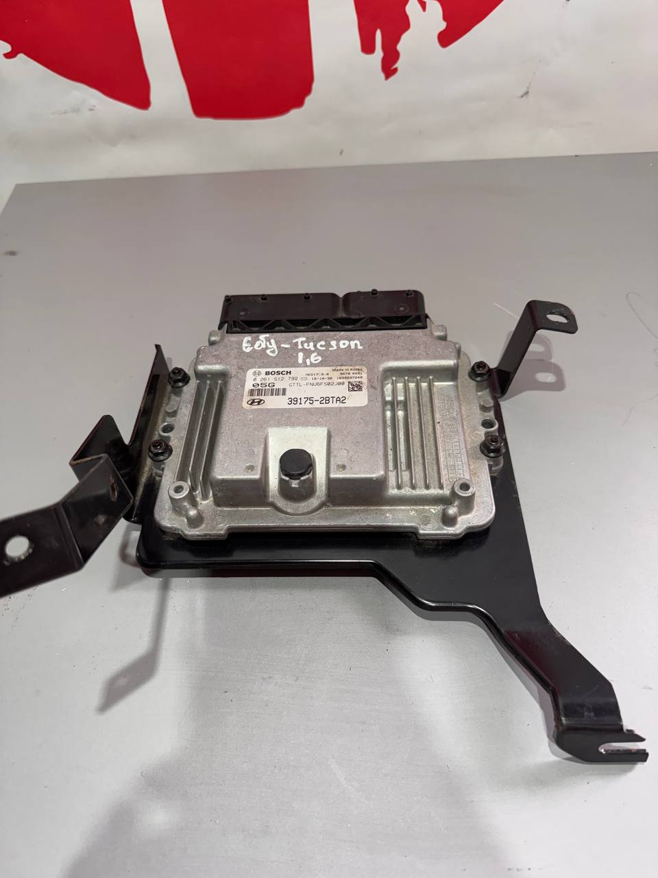 Блок керування двигуном ECU (Engine Control Unit) Hyundai Tucson 2015-2021 39175-2BTA2
