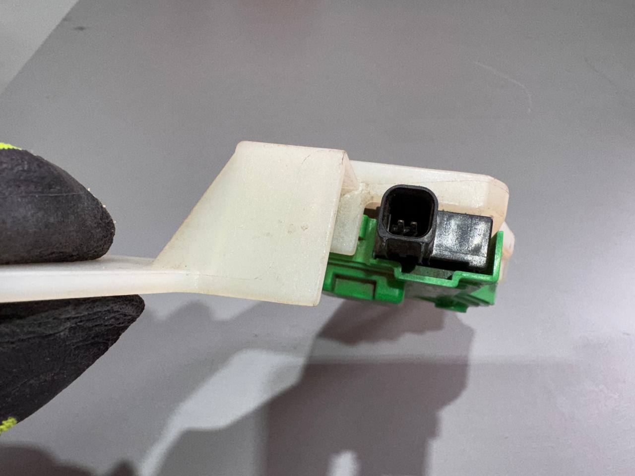 Актуатор замка дверей (Door Lock Actuator) Hyundai Tucson 2015-2021 81320-D3000