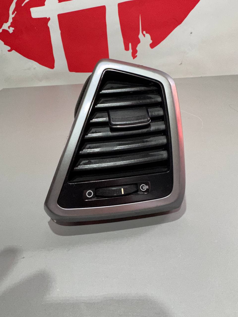 Дефлектор повітря лівий (Air Vent LH / Dashboard Air Outlet) Hyundai Tucson 2015-2021 97410-D3000