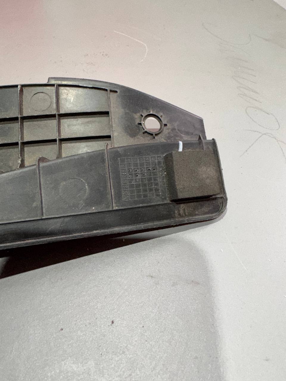 Бокова накладка багажника ліва (Обшивка / Trim Luggage Side LH) Hyundai Tucson 2015-2021 85740-D3000 - Зображення 3