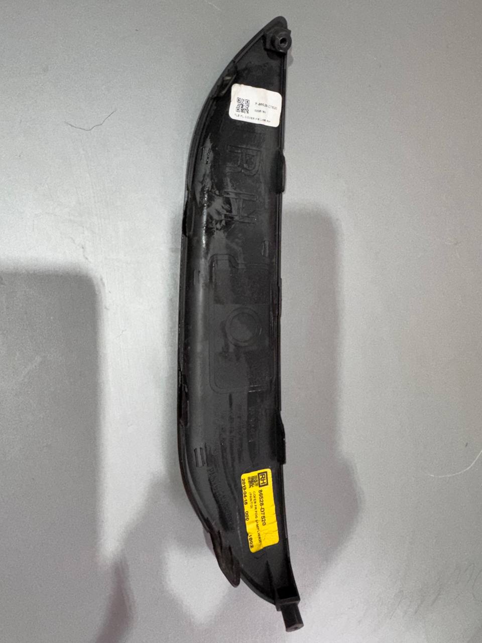 Накладка протитуманної фари переднього бампера права (RH) Hyundai Tucson 2015-2021 86528-D7520 - Зображення 3
