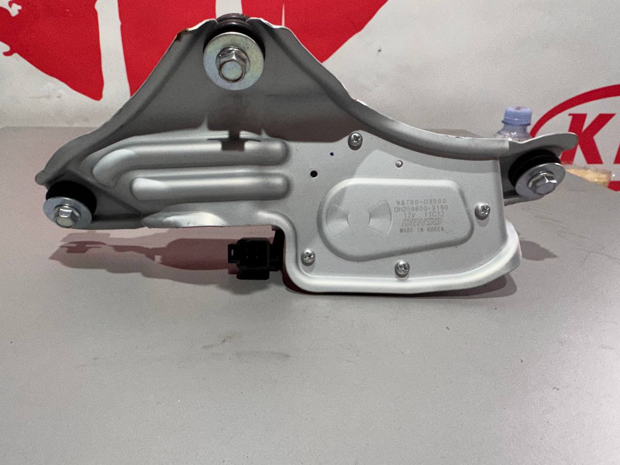 Моторчик заднього двірника (з механізмом) Hyundai Tucson 2015-2021 98700-D3000 - Зображення 2
