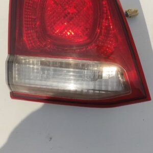 Ліхтар задній внутрішній правий (кришка багажника, рестайл) Toyota Land Cruiser 200 2016-2021 81581-60C10