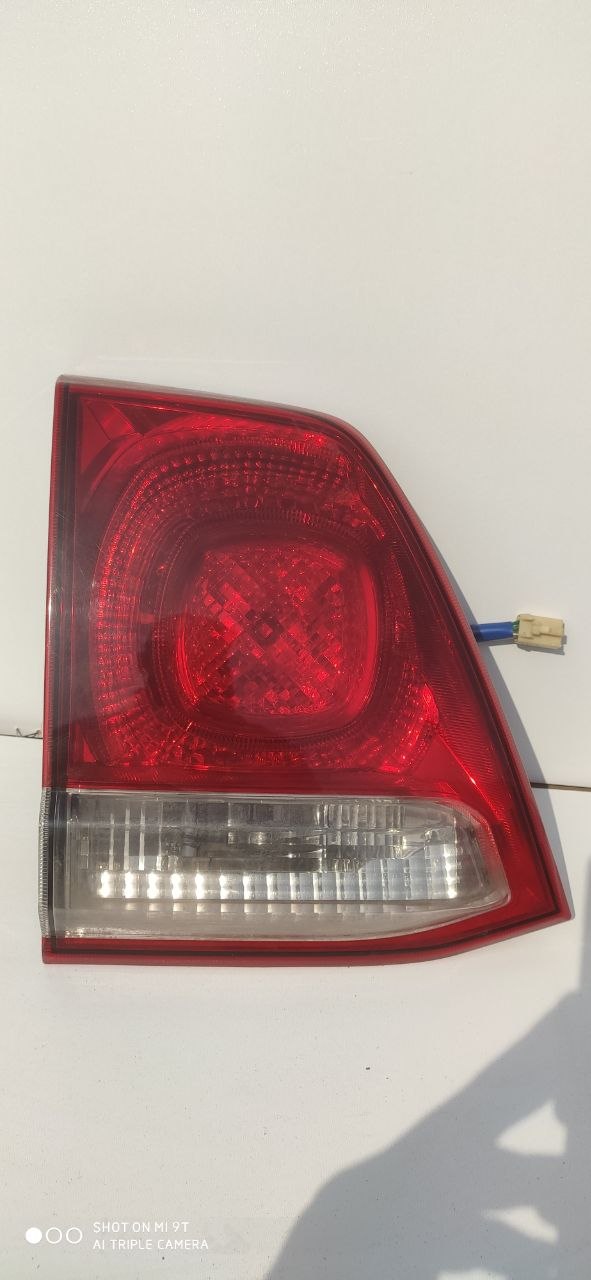 Ліхтар задній внутрішній правий (кришка багажника, рестайл) Toyota Land Cruiser 200 2016-2021 81581-60C10 - Зображення 2
