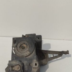 Кронштейн протитуманної фари правий Toyota Land Cruiser 200 2008-2021 52125-0C010