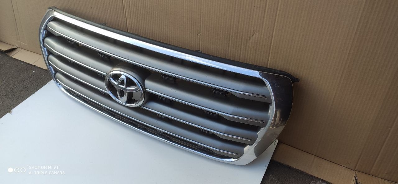 Решітка радіатора Toyota Land Cruiser 200 2008-2021 53101-60480 - Зображення 3