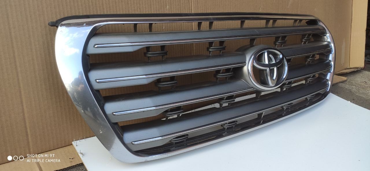Решітка радіатора Toyota Land Cruiser 200 2008-2021 53101-60480 - Зображення 4