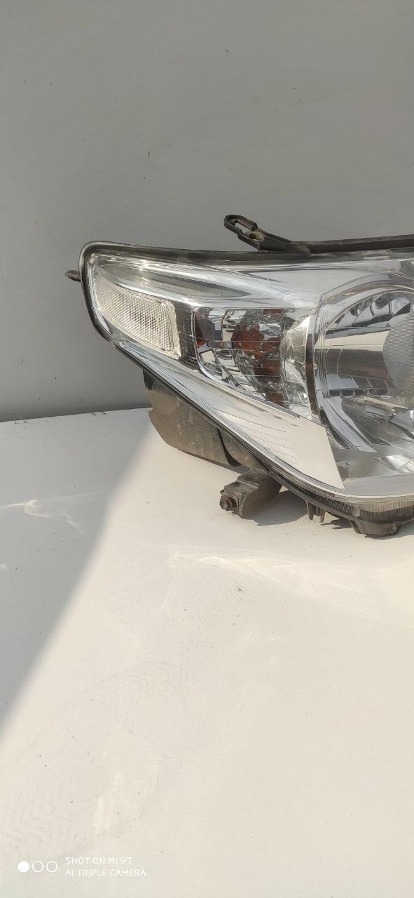 Передня права фара (галоген, без лінзи) Toyota Land Cruiser 200 2008-2021 81130-60G30 - Зображення 4