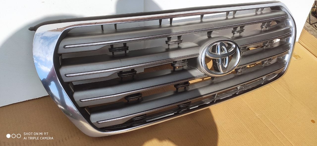 Решітка радіатора рестайл Toyota Land Cruiser 200 53101-60B50 - Зображення 2