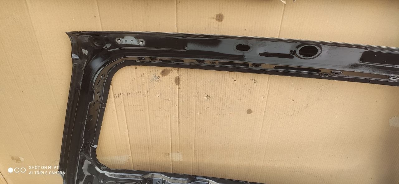 Верхня частина кришки багажника (ляда, рестайл) Toyota Land Cruiser 200 2016-2021 67005-60C30 - Зображення 9