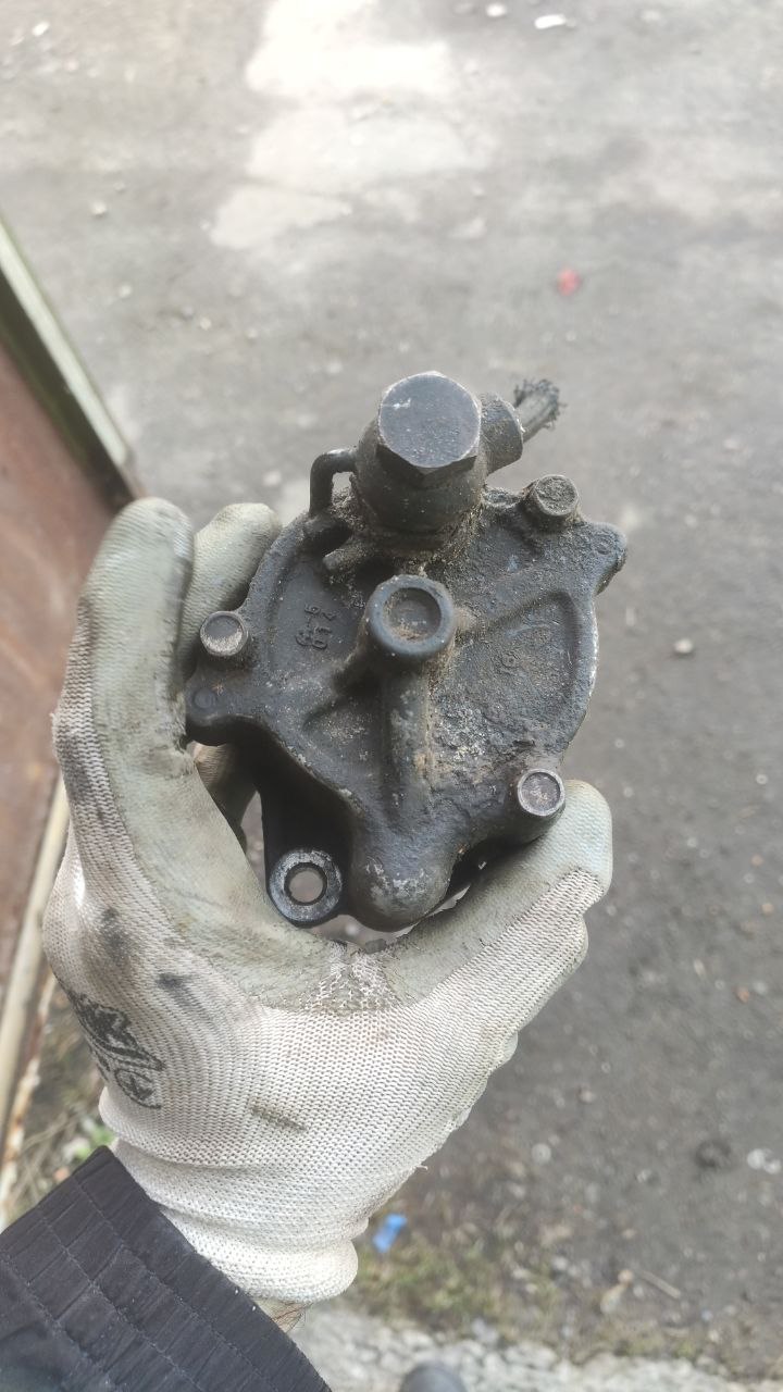 Вакуумний насос (на генераторі) Toyota Land Cruiser Prado 120 3.0 D-4D 29300-67020 - Зображення 4