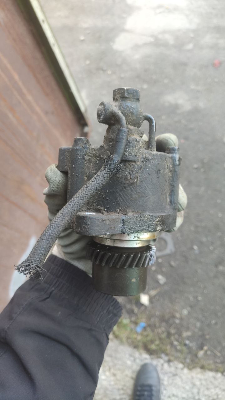 Вакуумний насос (на генераторі) Toyota Land Cruiser Prado 120 3.0 D-4D 29300-67020 - Зображення 3