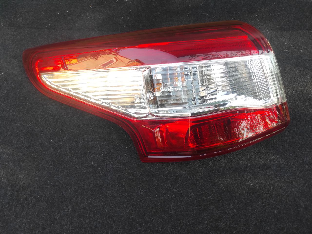 Задній лівий ліхтар Nissan Qashqai J11 / Rogue Sport