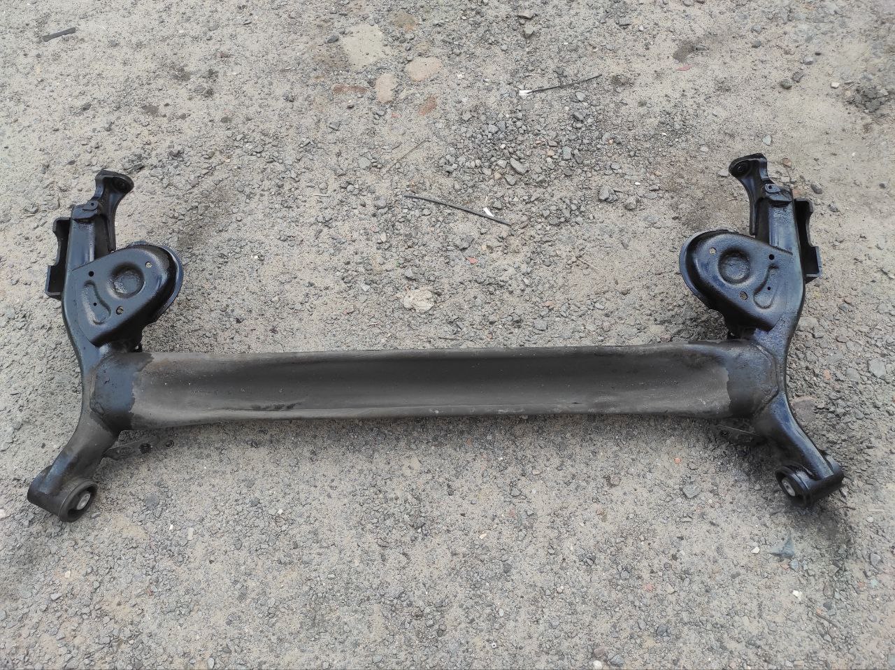 Задня балка у зборі Nissan Qashqai J11 / Rogue Sport 55501-4EA0A